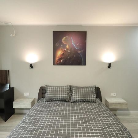 Cosmos Apartment เตอร์โนปิล ภายนอก รูปภาพ