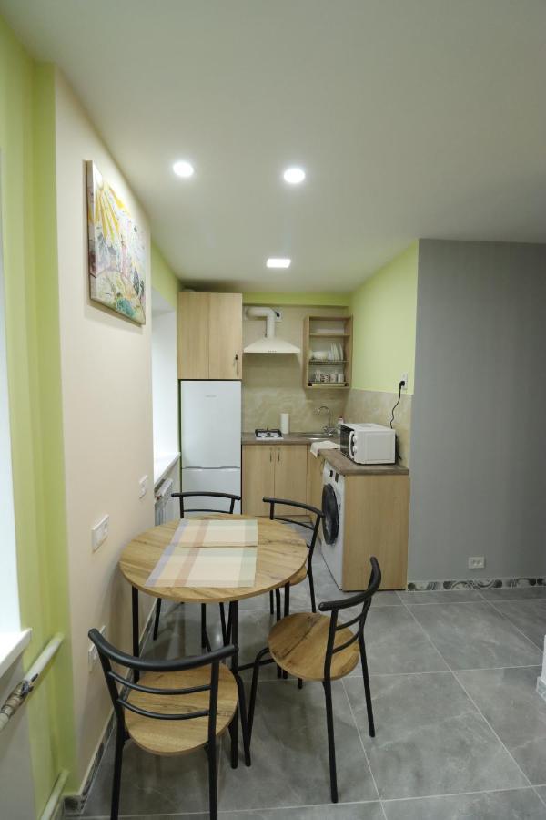 Cosmos Apartment เตอร์โนปิล ภายนอก รูปภาพ