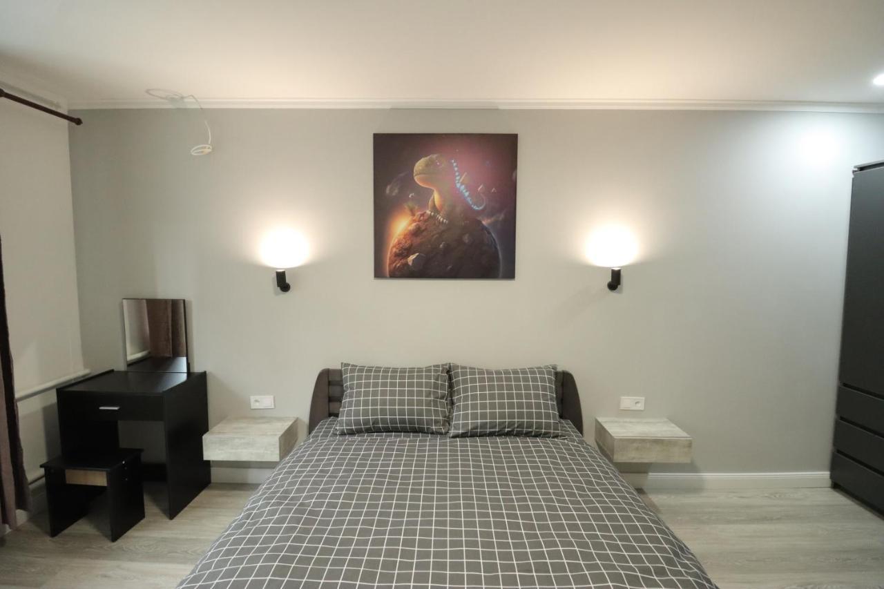 Cosmos Apartment เตอร์โนปิล ภายนอก รูปภาพ