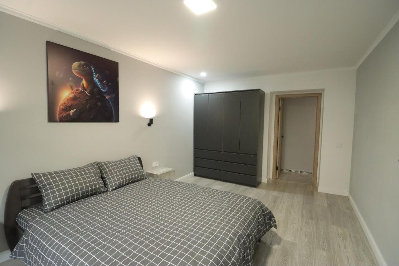 Cosmos Apartment เตอร์โนปิล ภายนอก รูปภาพ